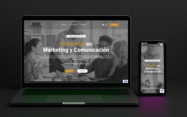 Web de Prudentia Marketing con el lema «Prudentia es marketing y comunicación», en portátil y en móvil
