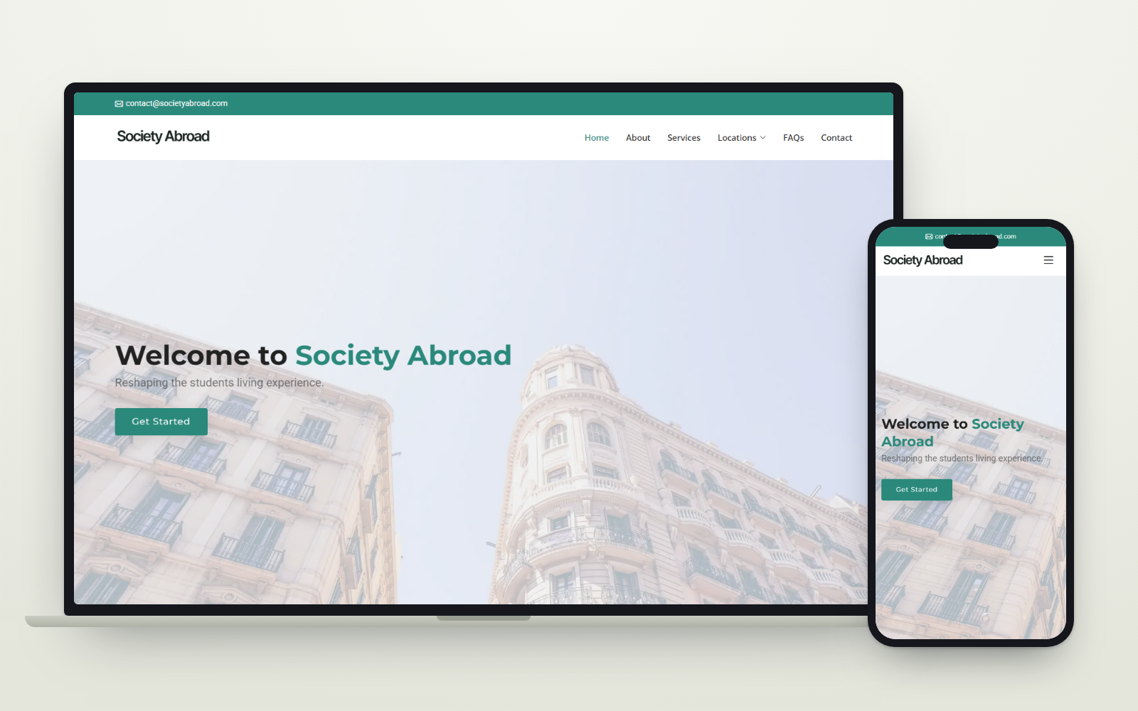 Web de Society Abroad vista en ordenador y en móvil