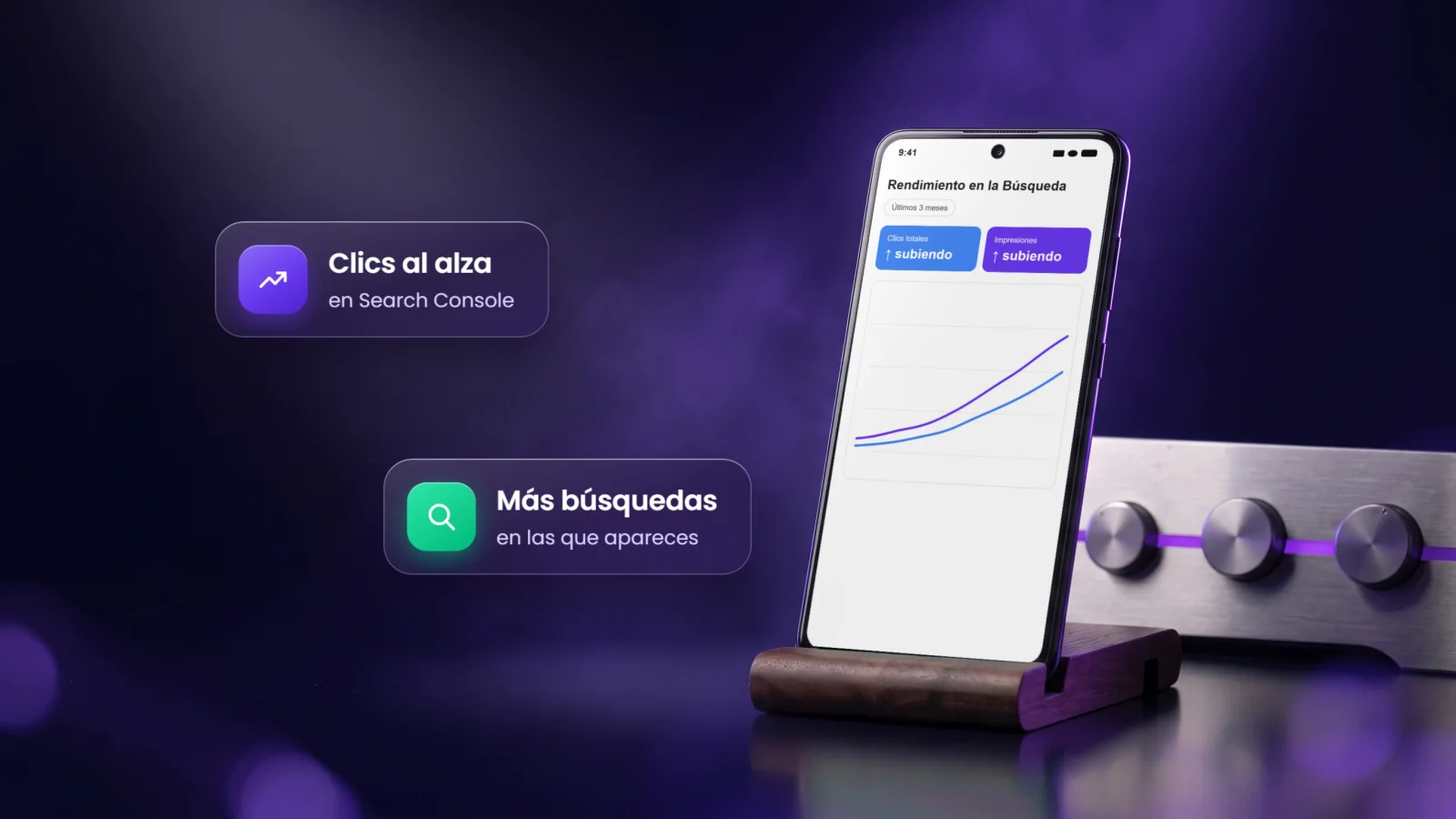 Móvil con el informe de rendimiento de Search Console y la línea de clics que sube, junto a tres diales