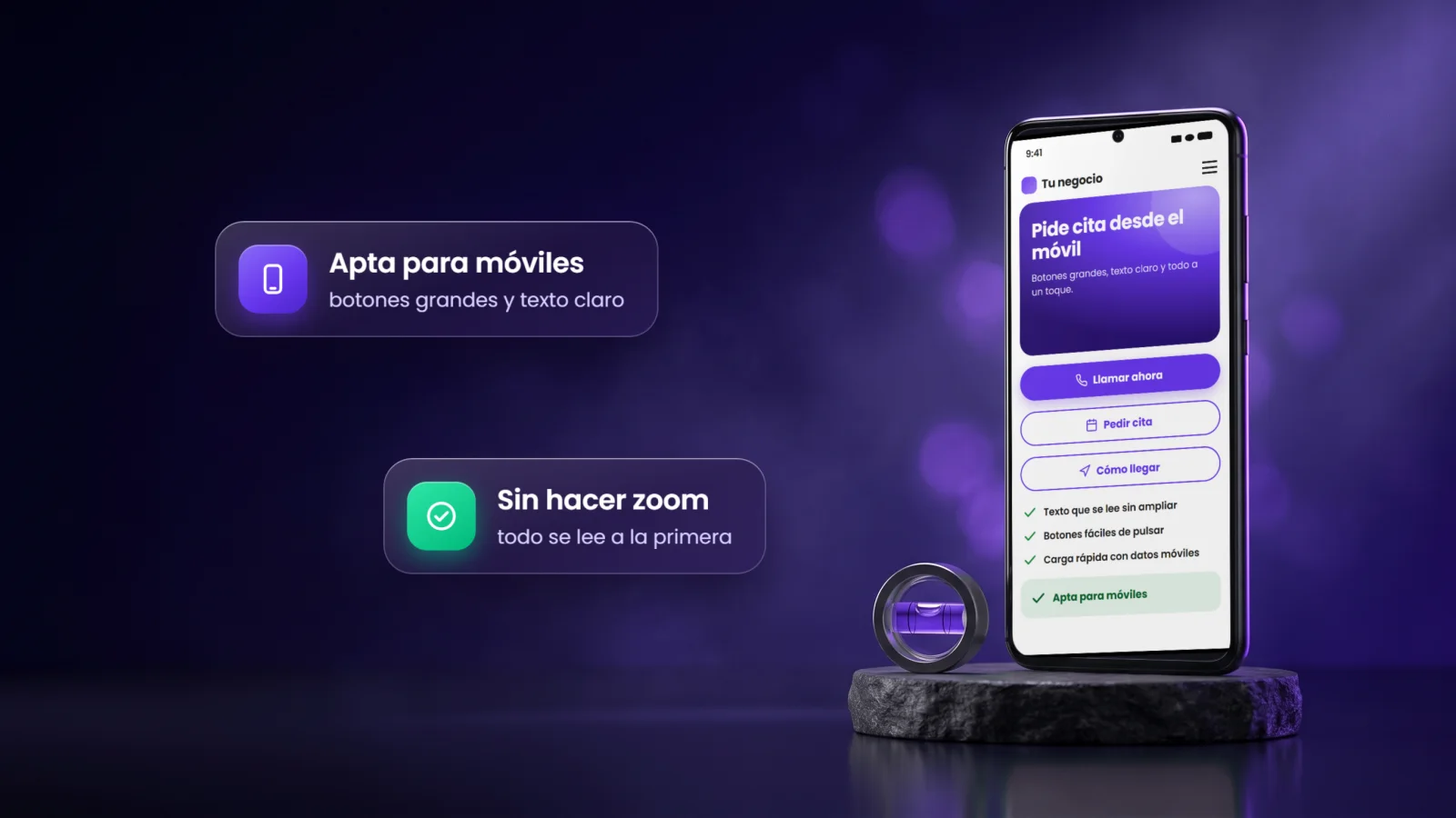 Móvil en una peana con una web adaptada al móvil, de botones grandes y texto legible, junto a un nivel de burbuja